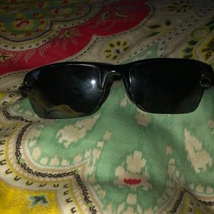 Oakley men’s sunglasses